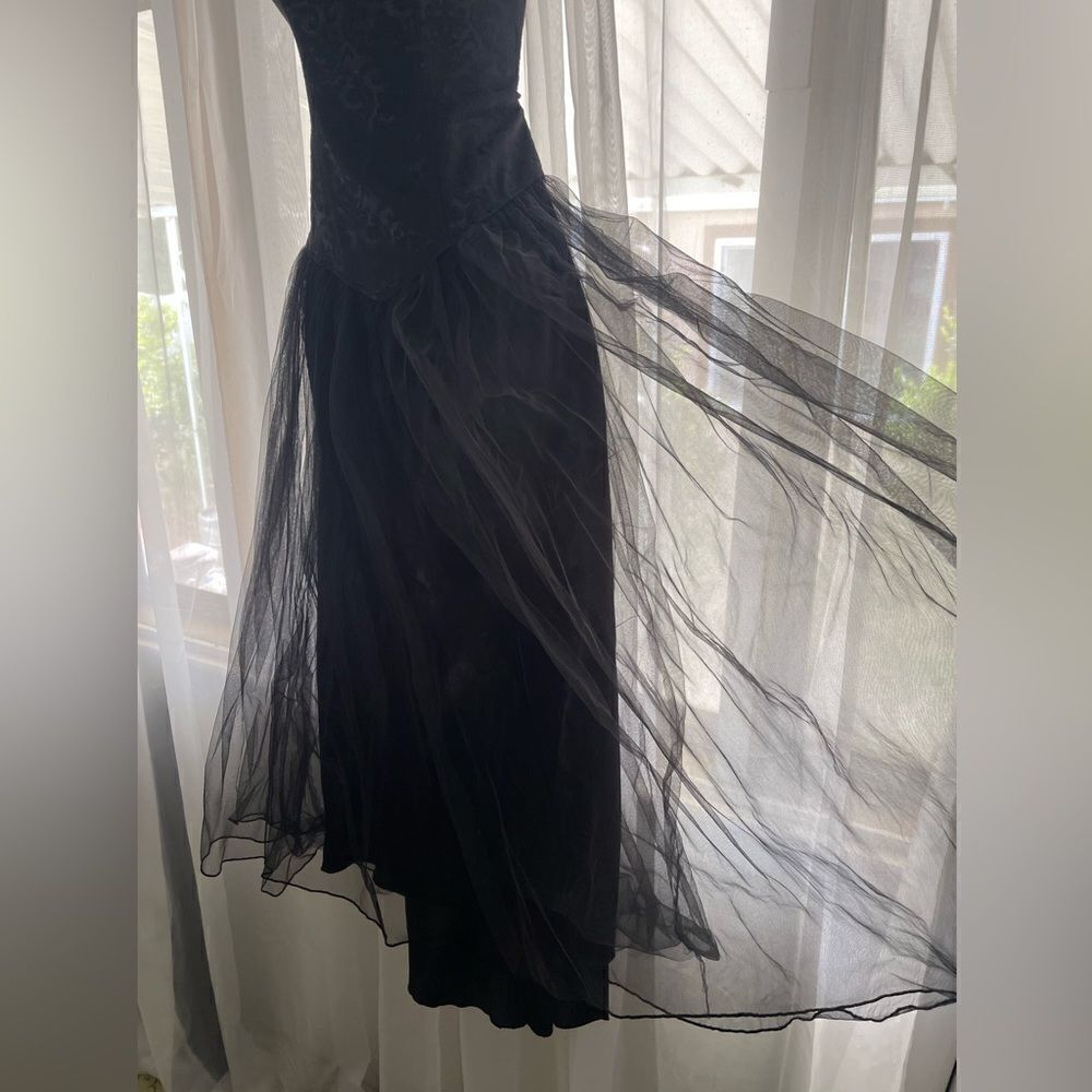 Lip Service Ball Gown - Picture 3 of 9